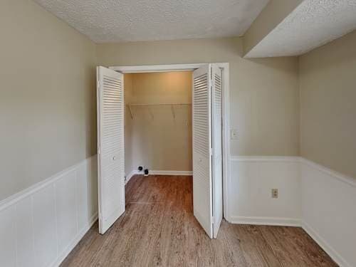 Photo - 5676 Crestwood Dr SW