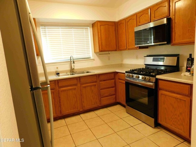 Photo - 14024 Tierra Halcon Dr