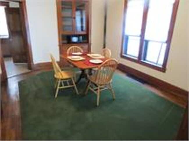 Photo - 612 W Elm St