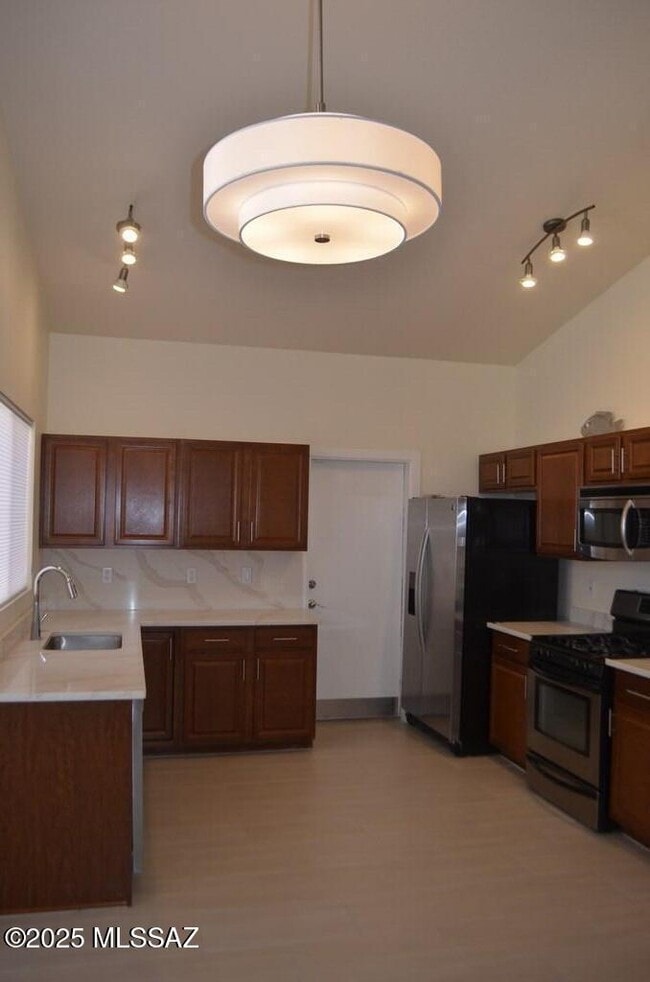 Photo - 942 S Suncove Dr