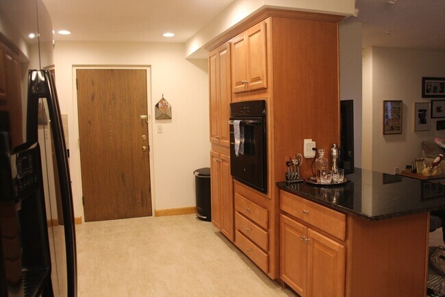 2360 Commonwealth Ave Unit 1-2