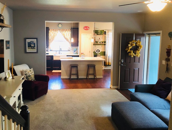 Photo - 1535 Portland Gold Dr