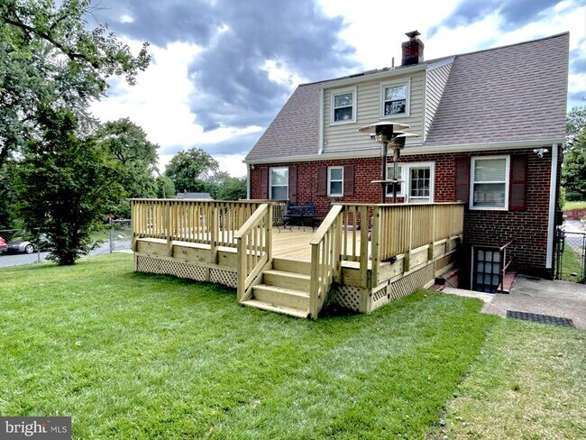 Photo - 5021 24th St N