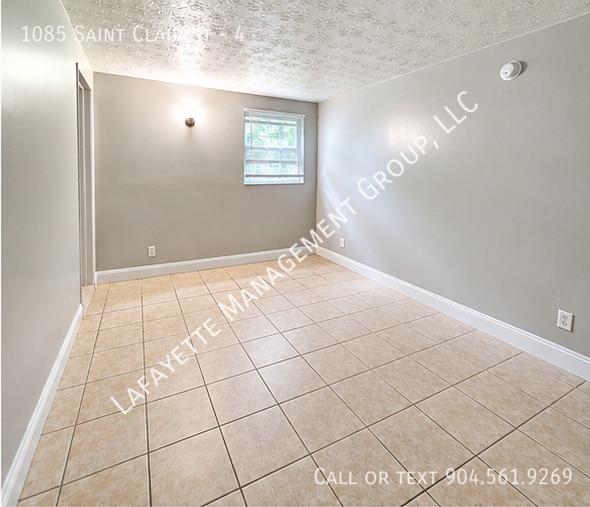 Photo - 1085 St Clair St Unit 4