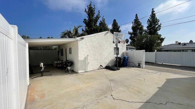 10452 Balboa Blvd Unit 2