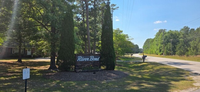 Building Photo - River Bend #20 Unit River Bend