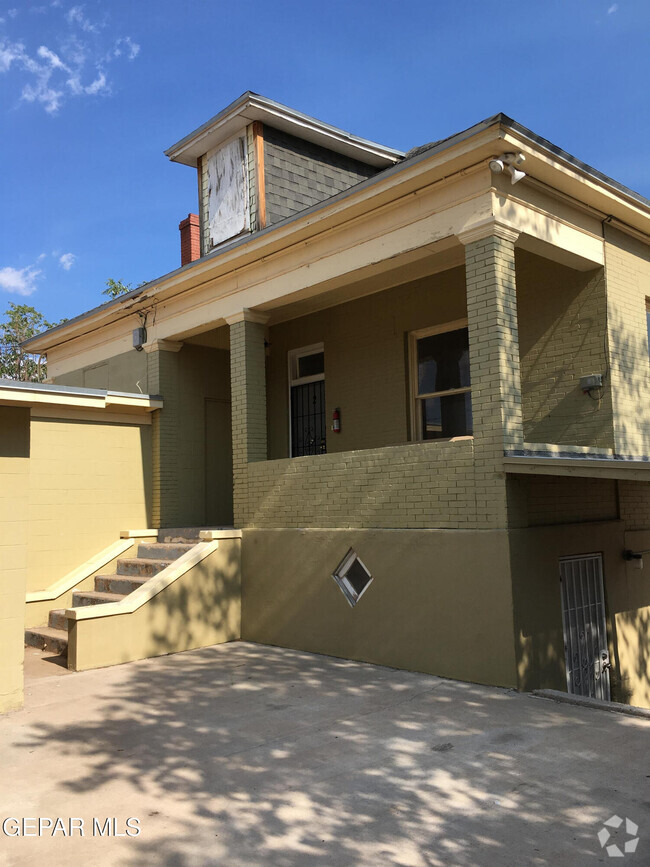 Building Photo - 3419 La Luz Ave Rental