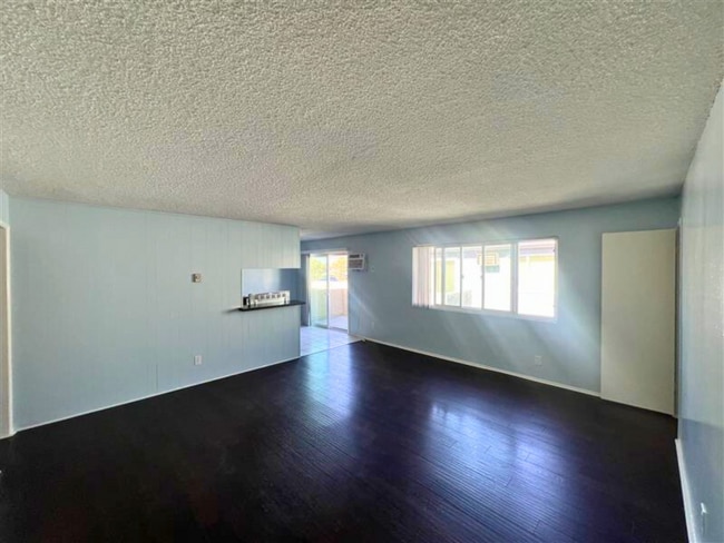 Building Photo - 4371 Green Ave Unit D Rental