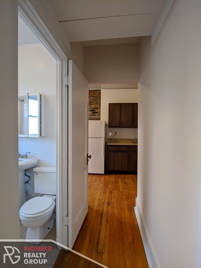 Photo - 949 W Cornelia Ave Unit 957-2A