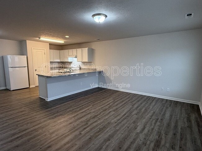 Photo - 306 Shrack Ln