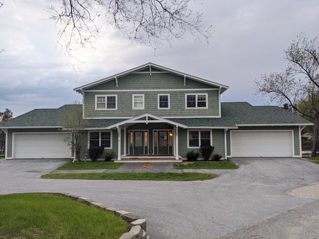 Building Photo - 1465 E Lakeshore Dr Unit #2-Eastside Rental