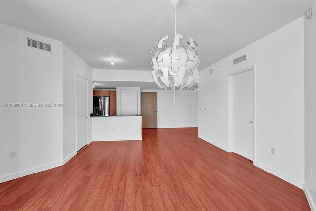 Photo - 350 S Miami Ave