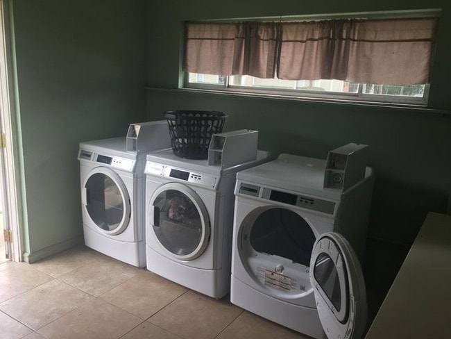 Photo - Greenmeadow Apartments