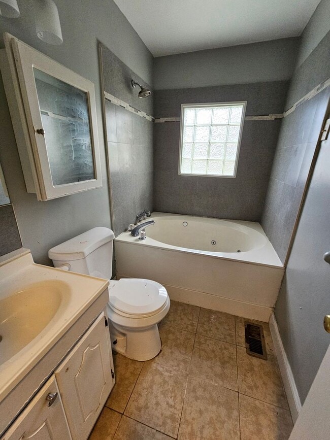 Photo - 3 BR off Old Winston Rd!