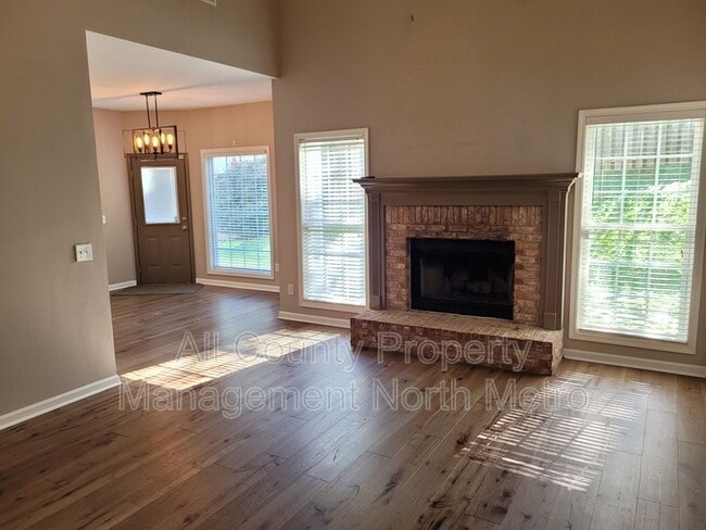 Photo - 506 Towne Ridge Way