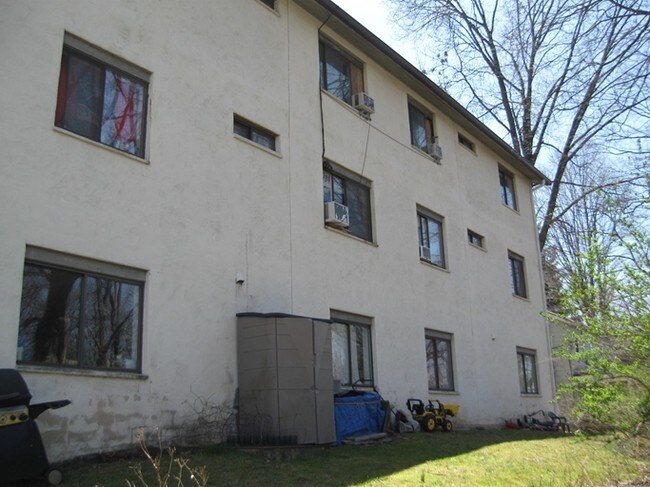 Photo - 84 Carpenter Ave