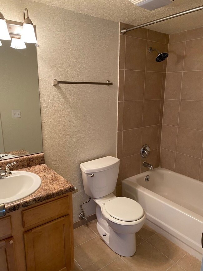 Photo - Woodridge Apartments