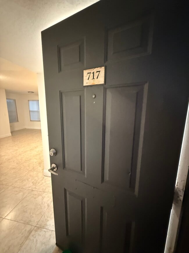 Photo - 5785 Gatlin Ave Unit 717