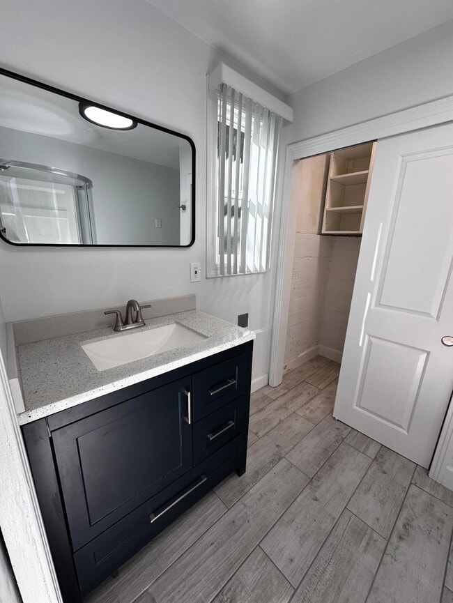 Photo - 3823 Broadlawn Dr