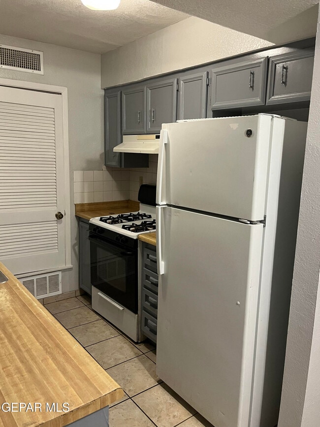 Photo - 3012 Eads Pl