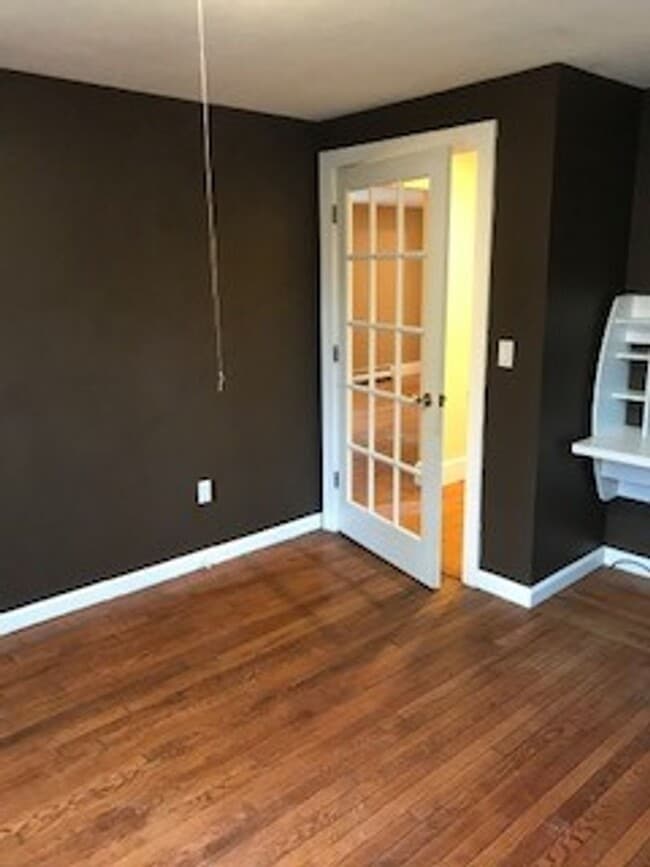 Photo - Modern 2Br / 2Ba Cape Style Home in Quiet ...