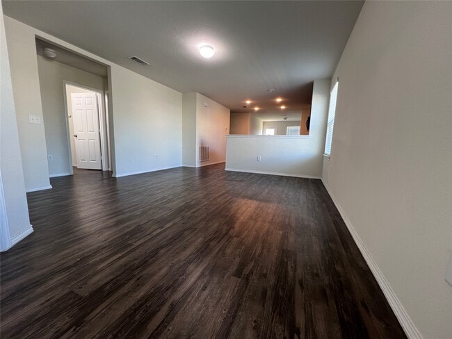 Photo - 25727 Pannier Pl