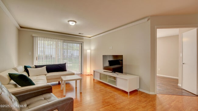 Photo - 227 Paddington Ct Unidad 7-7