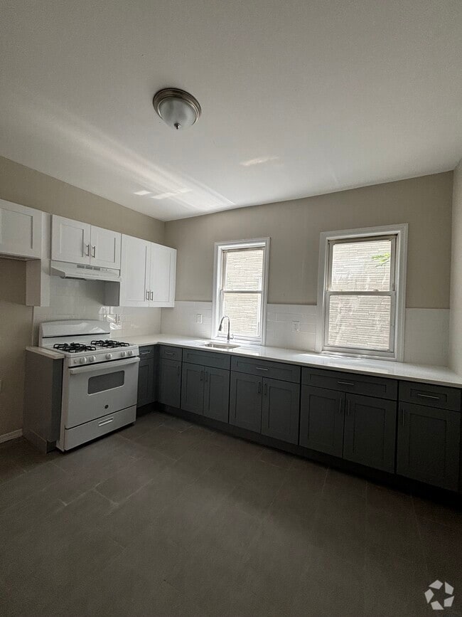 Building Photo - 843 S 18th St Unit 3 Rental