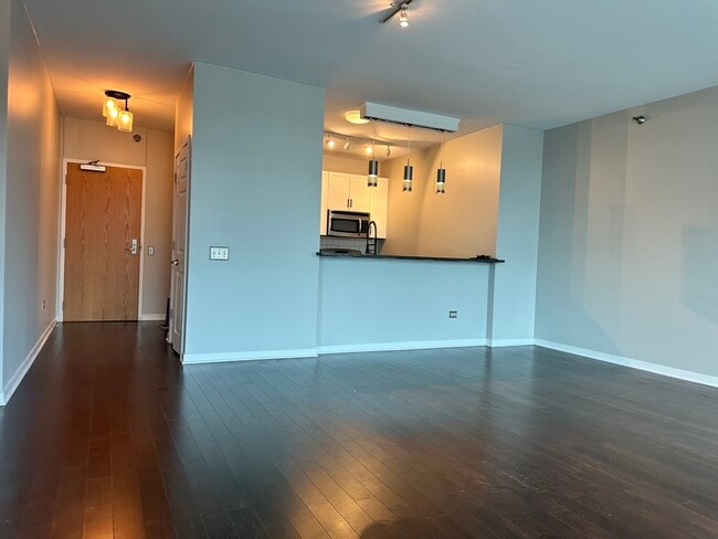 Photo - 757 N Orleans St
