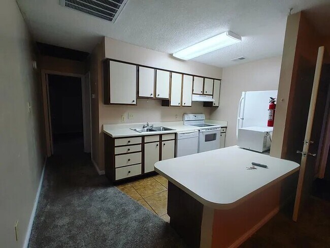 Photo - 4780 Pontchartrain Dr