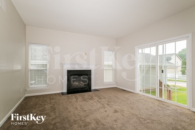 Photo - 217 Hawksbury Pl