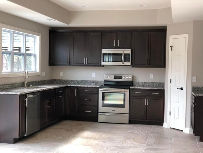 Photo - 7414 Pemberton Dr