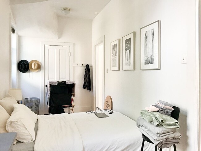 Photo - 2531-2533 W Augusta Blvd Unit 1F