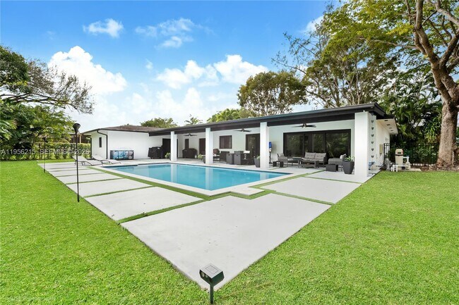 Photo - 17203 SW 78th Pl