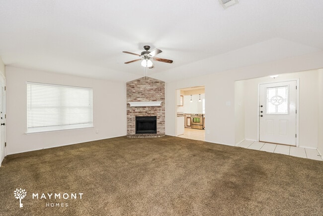 Photo - 806 Love Wood Ln