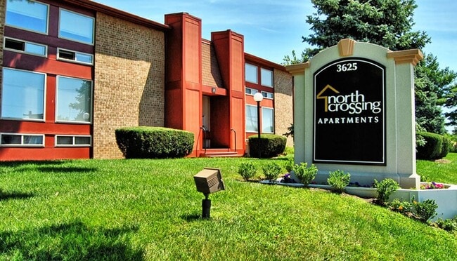 Building Photo - North Crossing