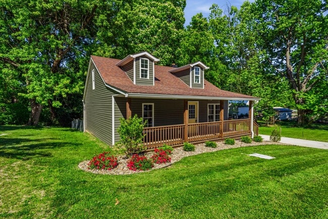 Photo - 105 Brook St