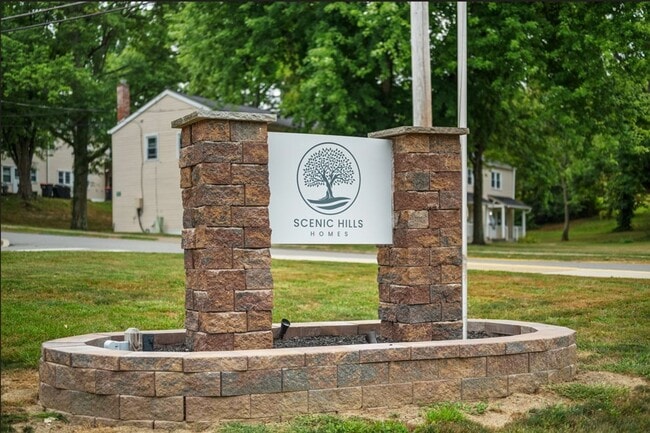 Building Photo - Beautiful 2 Bedroom Townhome at Scenic Hills - Midland, PA!
