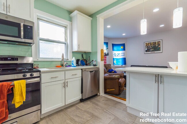 Photo - 11 Atkins St Unit 3