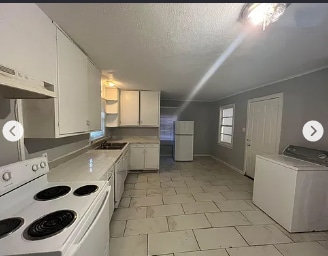 Photo - 128 W Northside Dr