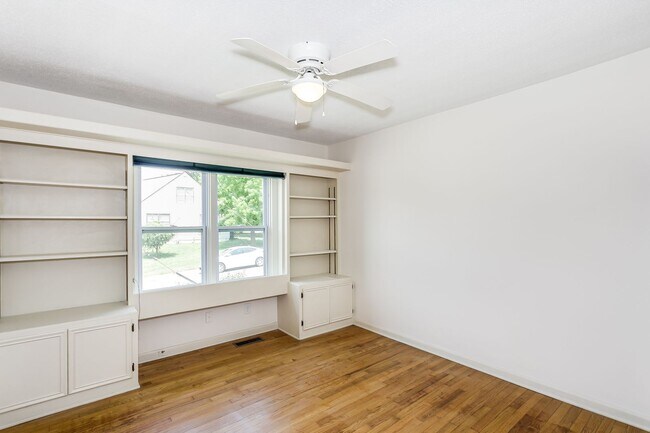 Photo - Darling East Side Duplex