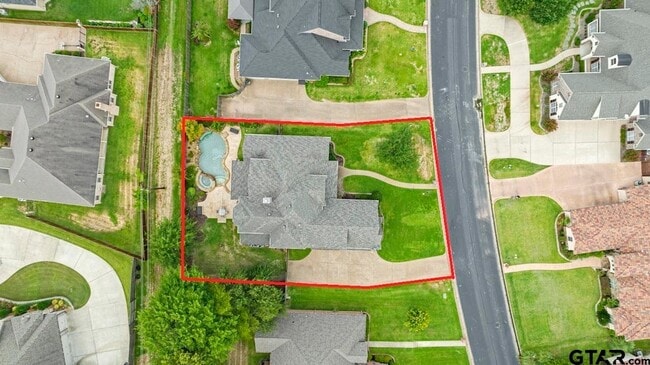 Photo - 2312 Pinehurst St