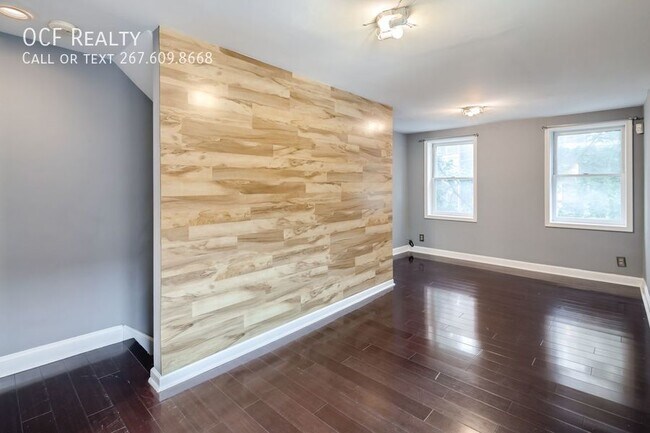 Photo - 932 N Hancock St