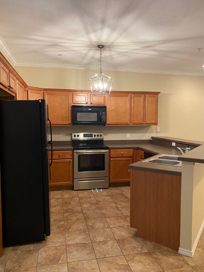 Photo - Spectacular Townhouse in Overton Area Minutes from Tech Unit 4