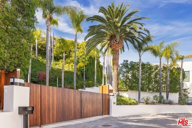 Photo - 9405 Sierra Mar Pl