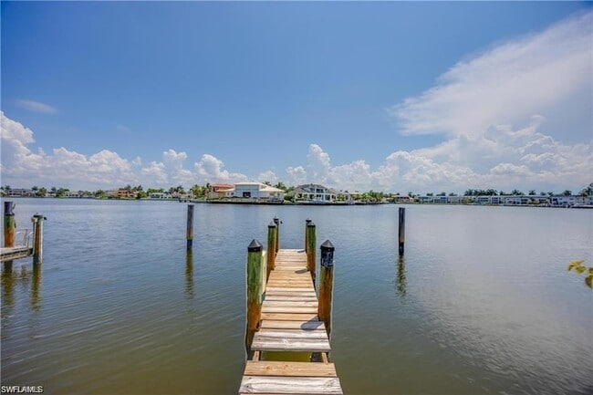 3070 Gulf Shore Blvd N