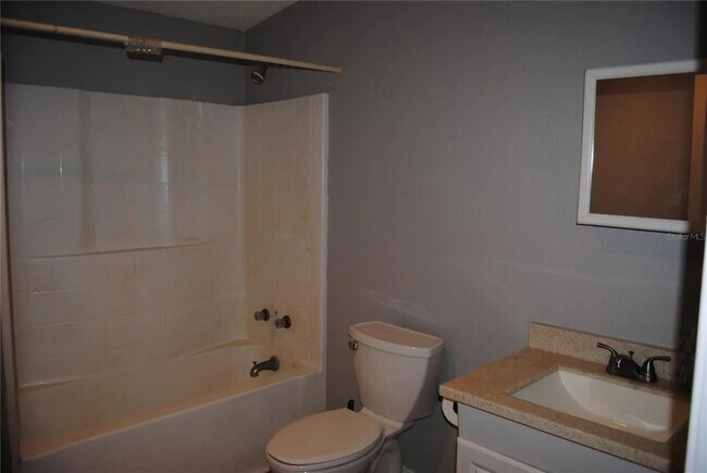 7706 Shoupe Rd Unit Rm 2