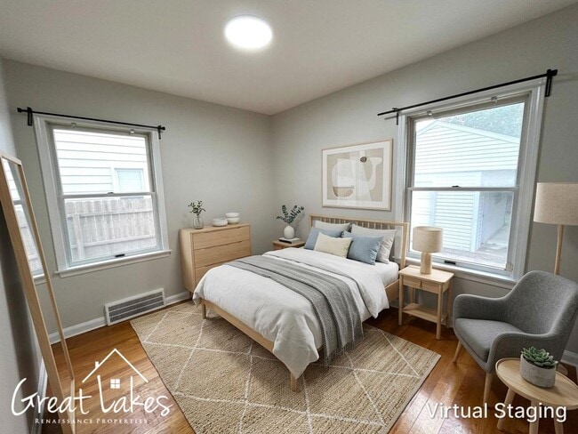 Photo - 16206 Forest Ave