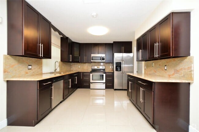 Building Photo - 8592 NW 7th St Rental