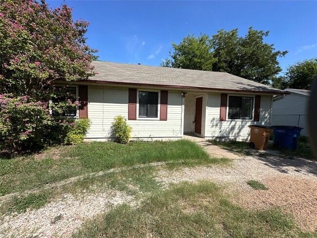 Building Photo - 10505 Mcmillian Dr Rental
